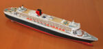 Revell Queen Mary 2 Platinum Edition maquette paquebot 1/400 plastic model kit